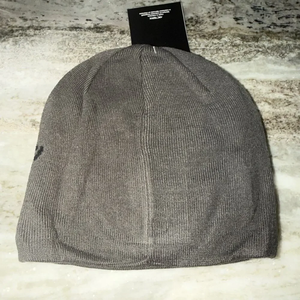 NWT Arc'teryx Bird Head Toque Beanie Hat Orca Merino Wool Winter Cap, Dark Grey - Picture 2 of 2